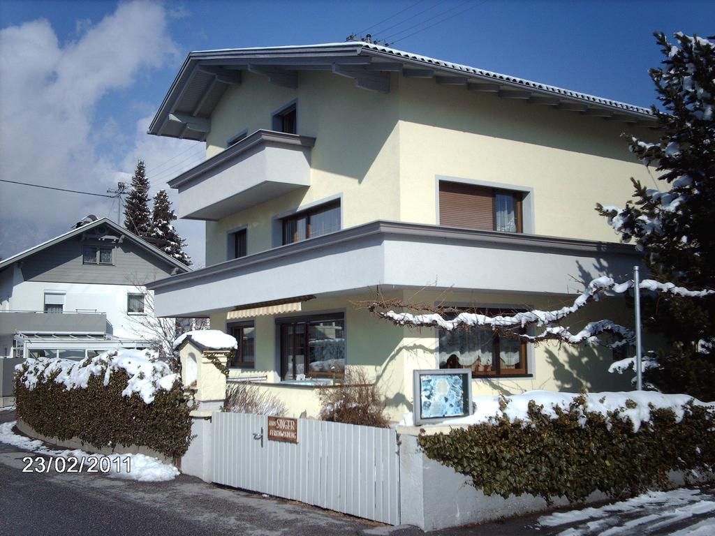Ferienwohnung Traudl Singer Innsbruck Bagian luar foto